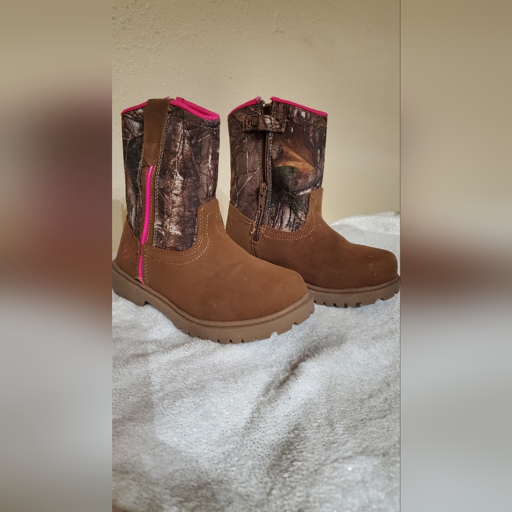 Magellan Outdoors 13M